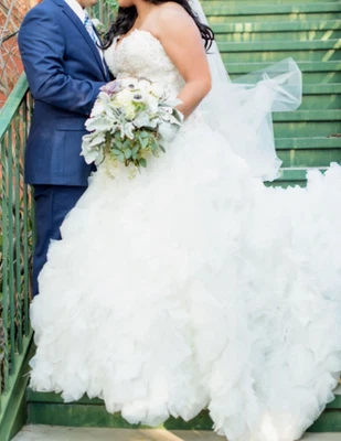 Vestido de novia Allure estilo de alta costura nupcial #: C229 Foto 1 de 2