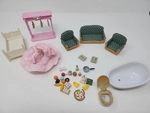 Lote aleatorio de comida/muebles de la familia Sylvanian de Calico Critters época para casa de muñecas - Imagen 1 de 17