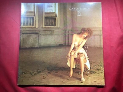 R2-45 CARLY SIMON Boys In The Trees ... 1978 ... 6E-128 - RECORD - POP - Image 1 of 4