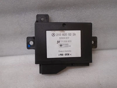 1996-1997 Mercedes E320 W210 Front Door Control Module 2108205226 OEM DK711346 - Image 1 of 4