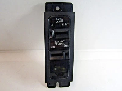 25620415 PANEL LUZ Y CREPÚSCULO CENTINELA INTERRUPTOR ORIGINAL ACDelco NUEVO Foto 1 de 4