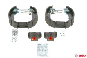 Bosch 0 204 114 073 Set of Brake Pads Rear for Dacia Logan Sandero Renault Clio - Picture 1 of 7
