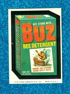 1975 Wacky Packages Original 12th Series *BUZ BEE DETERGENT* Sticker Card - Picture 1 of 2