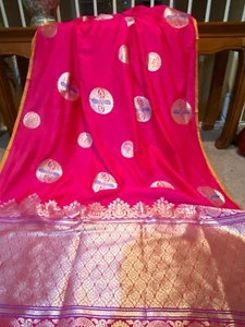 Saree Sotto $100 | Rosa Morbida Seta con Sari Tessitura Zari - Foto 1 di 15