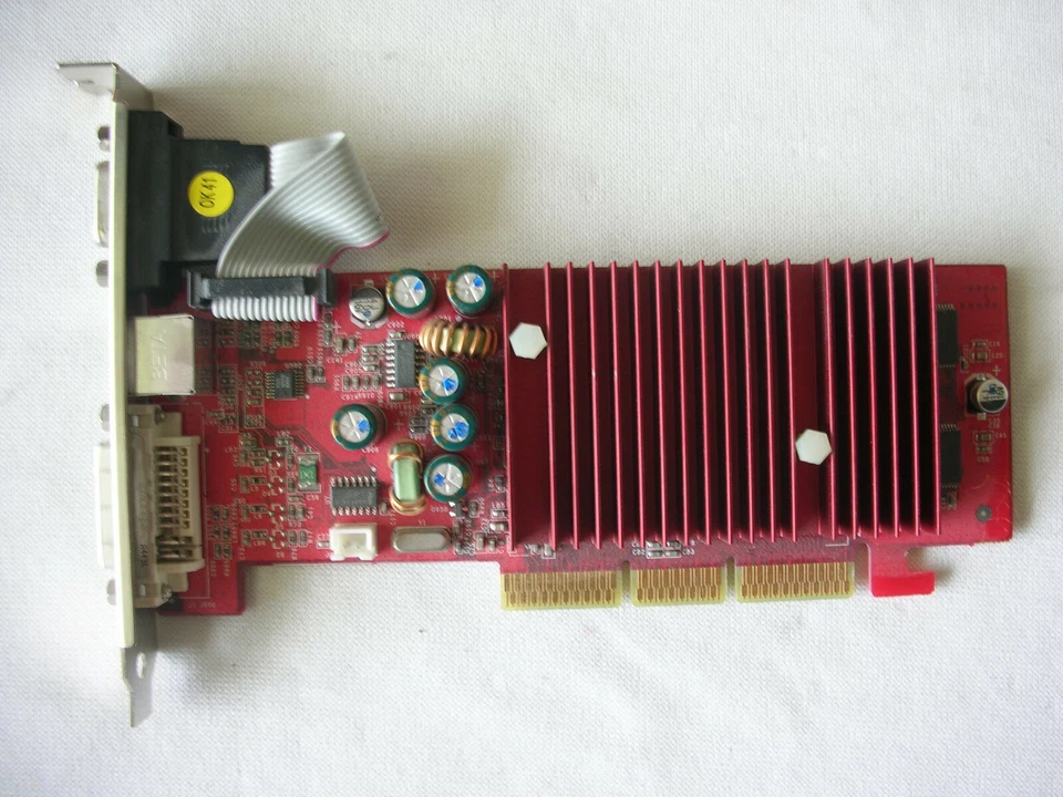 Gainward G431520LP0B4 Nvidia Quadrofx 5200 128mb VGA TV Out DVI AGP - Image 1 of 1