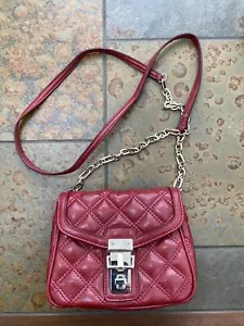 BANANA REPUBLIC RED Quilted design Gold Chain Strap Small Crossbody Bag NWT - Picture 1 of 8