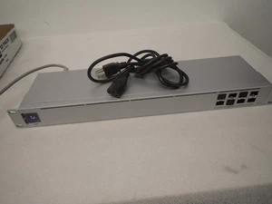 Ubiquiti UniFi Switch Aggregation USW-Aggregation 10G SFP+ - Excellent état - Photo 1/1