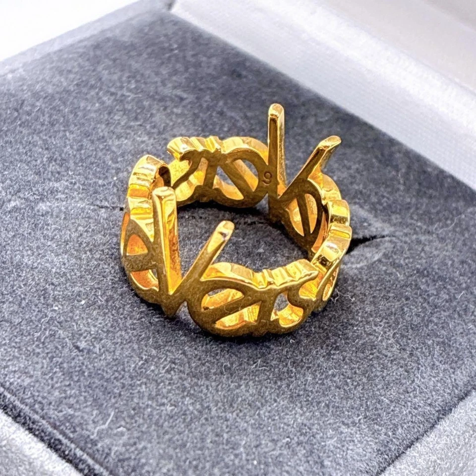 Anillo Gianni Versace Talla 5 Logo Grabado Diseño Vintage Tono Dorado De Japón Foto 1 de 4