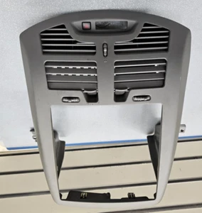 🔥04-07 Chevrolet MALIBU Dash Center RADIO BEZEL Climate Air Vents Trim GRAY B7 - Picture 1 of 9