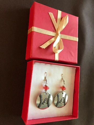 Arizona Diamondbacks DBacks Beaded Dangling Earrings New Never Worn SGA 5-13-12 Cover