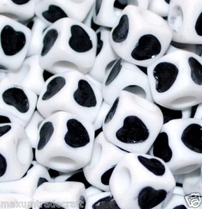 80 piezas Cubo Blanco Corazón Negro Cuentas Acrílicas 7mm - Imagen 1 de 1