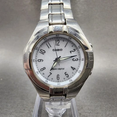 Reloj Casio Waveceptor Mujer 30mm Esfera Blanca Tono Plateado Fecha Redondo Funciona LWQ-150 Foto 1 de 4