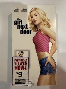 The Girl Next Door VHS Comedy Emile Hirsch Elisha Cuthbert 2004 Late Release - Picture 1 of 6