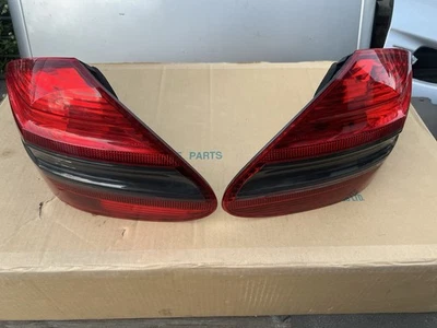 Luzes traseiras genuínas Mercedes-Benz R230 SL, luz SL63 SL500 SL550 SL55 AMG NOVA - Imagem 1 de 4