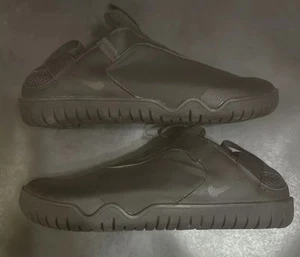 Sz 7 - NIKE ZOOM PULSE MENS ‘TRIPLE BLACK’ WMNS 8.5 [CT1629-003] NEW - Picture 1 of 13