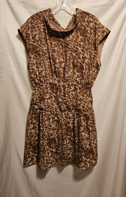 Vestido estampado animal W118 de Walter Baker. Talla pequeña Foto 1 de 4