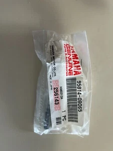 5 YAMAHA GOLF CART CRANKCASE BOLTS 65MM 95814-08065 - Picture 1 of 2