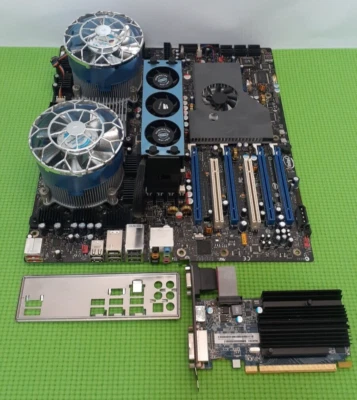 Intel D5400XS LGA771 Motherboard 2x Intel Xeon 2.66ghz 8gb memory cooler I/O - Image 1 of 4