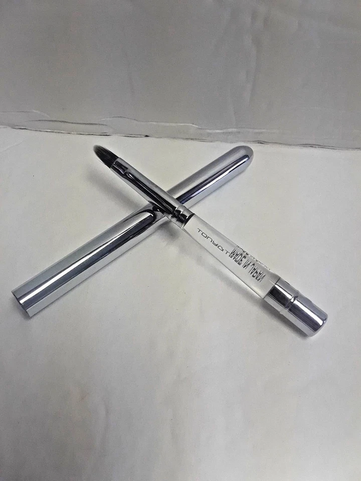 NEW Tony&Tina make up brush - lip brush  BRAND NEW   Foto 1 de 1