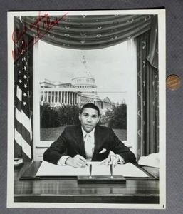 1969-2001 St. Louis Missouri Congressman William Clay signed autographed photo - - Picture 1 of 1