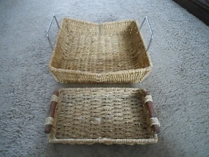 PAIR OF VINTAGE WOVEN RATTAN SERVING TRAYS/BASKETS WITH HANDLES GREAT CONDITION - Picture 1 of 12