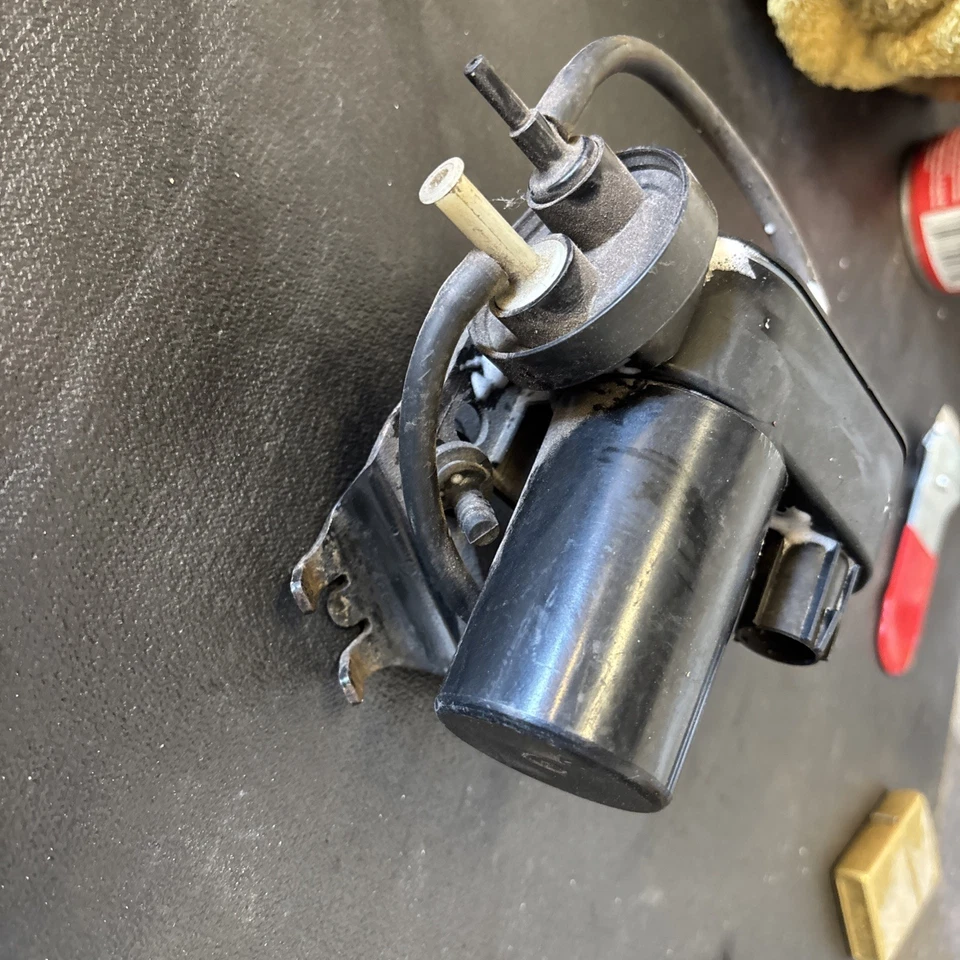 Ford F250 F350 Super Duty 2008-2010 bomba de vacío eléctrica 6,4 L 7C34-2A451-BB fabricante original Foto 1 de 1