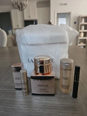Подарочный набор 5 мягких кремов Lancôme Absolue с тоником Grand Rose и сывороткой - Изображение 1 из 4