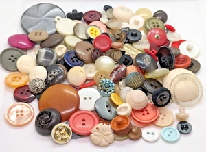 Lot Vintage Buttons Various Sizes, Colors & Designs for Sewing, Jewelry & Craft - Picture 1 of 19