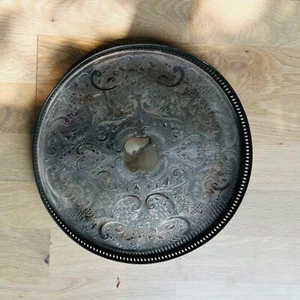 2 versilberte Vintage gemusterte Tabletts - Bild 1 von 19