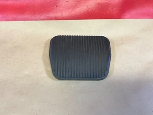 2003-2008 Jaguar S-Type Brake Pedal Rubber Grip Cover OEM 3W13-2457-AA - Picture 1 of 4