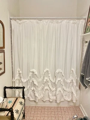 Cortina de ducha de algodón blanco lavable a máquina Romantic Anthropologie 72" x 72"  Foto 1 de 4