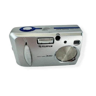 Fujifilm FINEPIX A303 3.2MP Compact Digital Camera For Parts Repair - Image 1 of 4