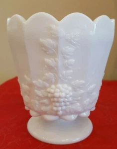 Maceta de uva con paneles Westmoreland de 5" - ¡Excelente! - Imagen 1 de 6