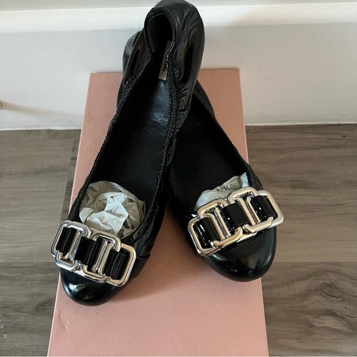 Ballerine vintage nuove con scatola Miu Miu nere in vernice con fibbia tono argento hardware taglia 11