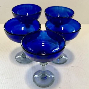5 vasos de margarita mexicana azul cobalto con tallo transparente hechos a mano - juego de cinco - Imagen 1 de 12
