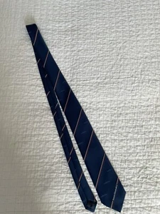 Queen Elizabeth 2 Herren Krawatte Schiff Kreuzfahrt LIMITED Edition Blau Country Club Vintage - Bild 1 von 2