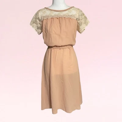 Vestido vintage anos 70 anos 80 marrom renda cottagecore western boho pradaria renda roseta P - Imagem 1 de 4