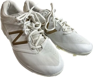 Botín de béisbol de metal New Balance para hombre top bajo 4040 blanco/dorado talla 13 *LEER* - Imagen 1 de 8