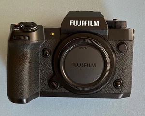 Fujifilm X-H2 XH2 camera body only as New - Picture 1 of 9