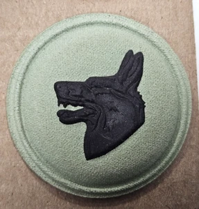South African Army SANDF Dog Handler Qualification Badge (Pin On) - Rare find. - Picture 1 of 1