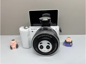 Sony Alpha a5100 24MP Mirrorless Digital Camera White w/ 16-50mm Lens - Picture 1 of 6