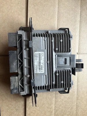 2015/2016 Ford 250/350 ECU Engine Control Unit Module Bosch FC3A-12A650-APA - Image 1 of 4