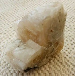 Top Natural White Agate Quartz Crystal Geode 472g - Picture 1 of 3