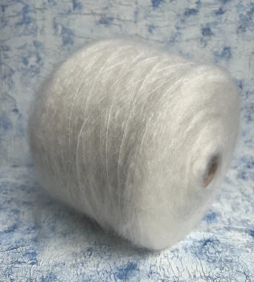 Kid Mohair Cone Yarn 70/15/15% Kid Mohair/Merino/Polyamide IGEA, per 100g - Image 1 of 4