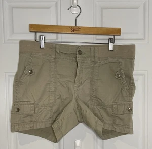 Sonoma Life + Style Women's 8 Khaki Cargo Shorts 6 Pockets - Picture 1 of 6
