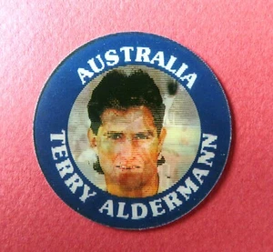 1991 SLURPEE / 7 ELEVEN Australian 3D Cricket Pog: TERRY ALDERMAN - Picture 1 of 3