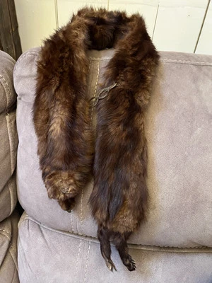 Visón vintage real? Estola de piel cuello de uso formal 40” de colección longitud rara Foto 1 de 4