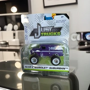 Jada Just Trucks 1957 Chevrolet Suburban Maßstab 1:64 - Bild 1 von 2