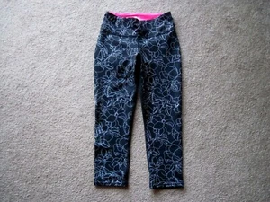NICE GAP FIT LEGGINGS, BIGGER GIRLS OR JUNIORS XS, BLACK/ WHITE FLORAL FRONT - Picture 1 of 4