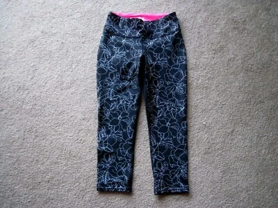 BONITO LEGGINGS GAP FIT, NIÑAS GRANDES O JUNIORS XS, FRENTE FLORAL NEGRO/BLANCO Foto 1 de 4